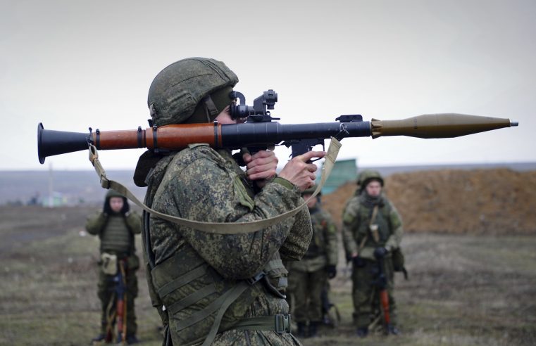 Ukraine fears new Russian offensive amid ensuing crisis